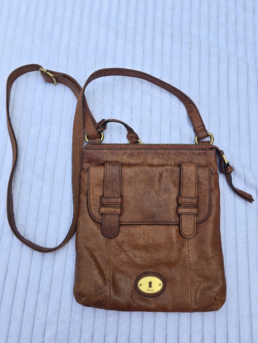 Fossil Carson Y2K vintage Leather Crossbody Bag